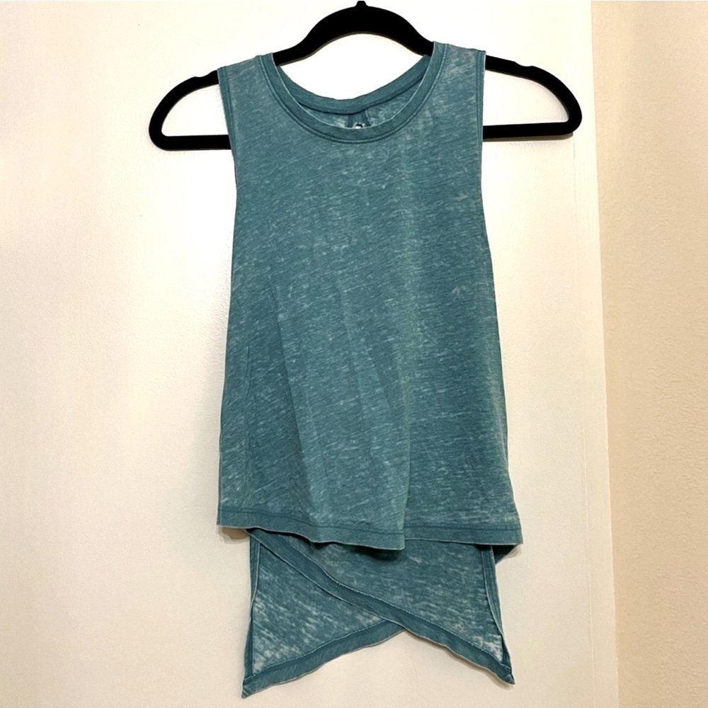 Beyond Yoga muscle tank